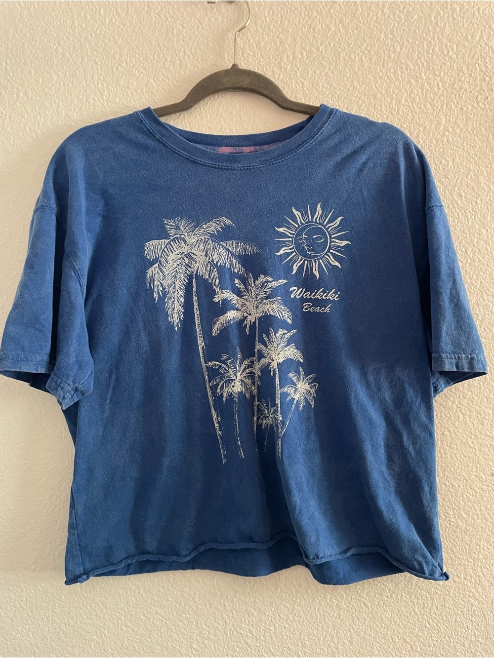 Waikiki Beach Palm Cropped Distressed Tee